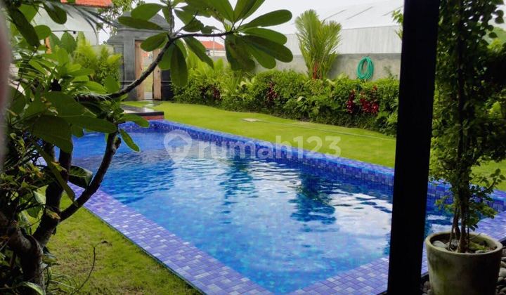 FULLY FURNISHED VILLA WITH POOL VIEW, RICE FIELDS NEAR THE BEACH, MUNGGU BADUNG
