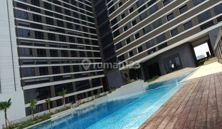 Disewakan Apartemen Collins Boulevard 1 Kamar Tidur Furnished 2