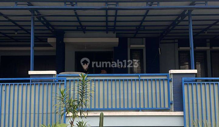 Rumah 2 Lantai SHM Berpagar di Nusa Loka BSD City 2