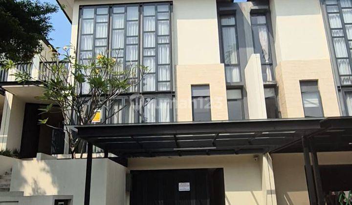 Rumah Mewah Semi Furnished Di Cluster Lancewood, Nava Park BSD City 2