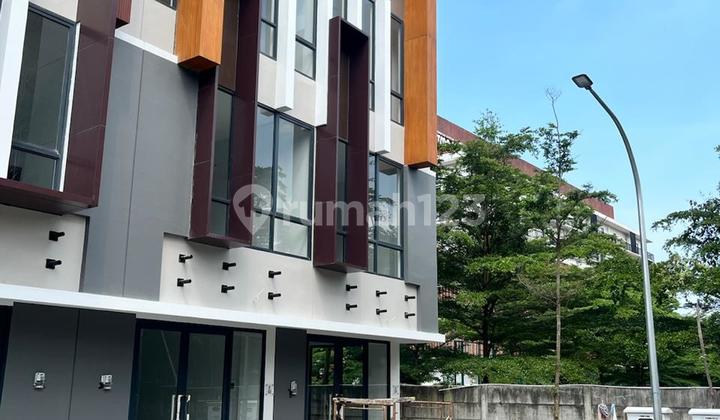 For Rent 3-Story Shophouse in Campton Bsd City Near Intermoda Market and Atma Jaya University Bsd For Rent 3-Story Shophouse in Campton Bsd City Near Intermoda Market and Atma Jaya University Bsd