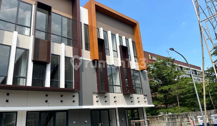 For Rent 3-Story Shophouse in Campton Bsd City Near Intermoda Market and Atma Jaya University Bsd For Rent 3-Story Shophouse in Campton Bsd City Near Intermoda Market and Atma Jaya University Bsd