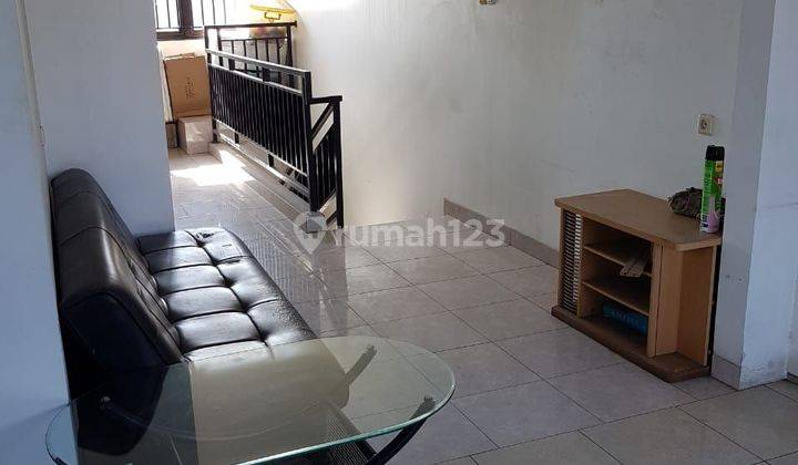 Dijual Cepat Rumah Bagus 3,5 Lantai Br 4+1, Tidak Banjir 1