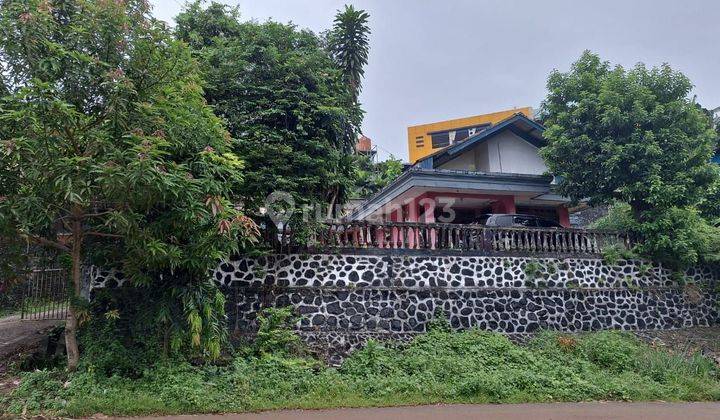 Dijual rumah di jayapura dekat pantai, 4kamar tidur 2