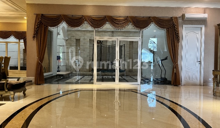 Rumah Mewah Kamar 9 Full Furnished di Bukit Gading Mediterania 2