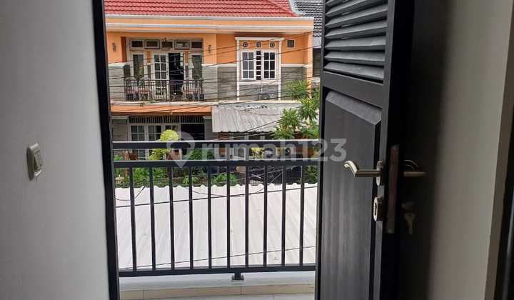 Brand New 3-Storey Boarding House with 15 Rooms 2