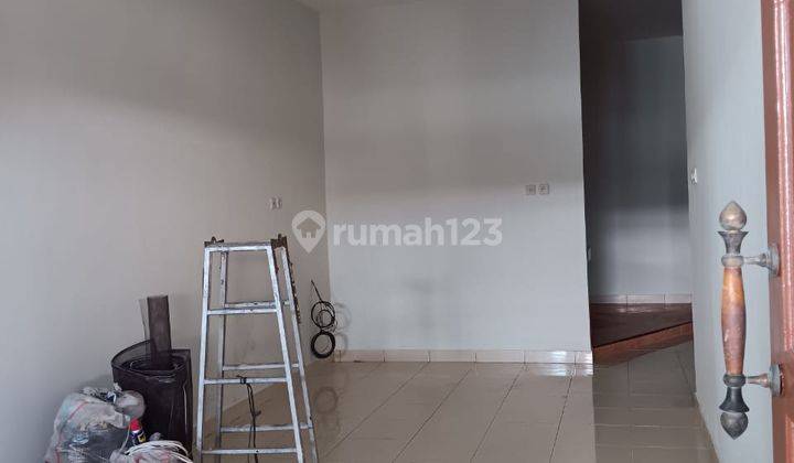 Disewakan Rumah 1,5 Lantai,br 3,ac 2 2