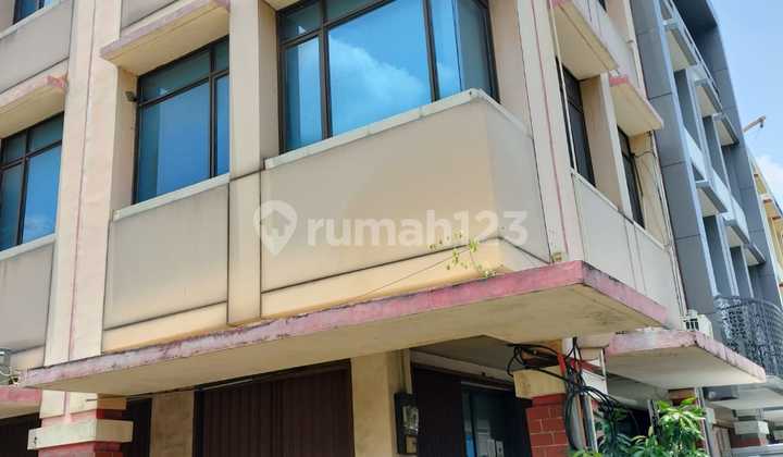 Hook Artha Gading Shop House, 4 Floors Hook Artha Gading Shop House, 4 Floors