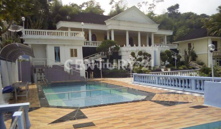 Villa Dalam Kompleks Villa Lody Di Cisarua Puncak Ciawi 1