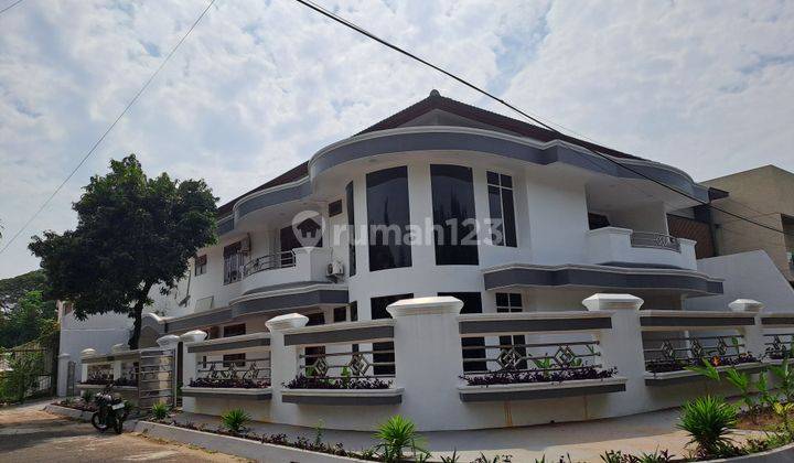 Boarding House with Spacious Room and Ensuite Bathroom in Taman Modern Housing, Cakung, East Jakarta 1