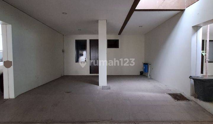 Rumah sudah renov dapur,ruang keluarga dan lebih luas dari BSD 2