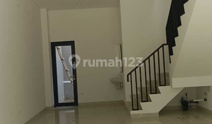 Dijual Ruko Pinggir Jalan Echante BSD Siap Pakai 