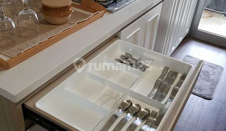 Dijual Apartemen GREEN LAKE 2BR Siap Huni Full Furnish  2