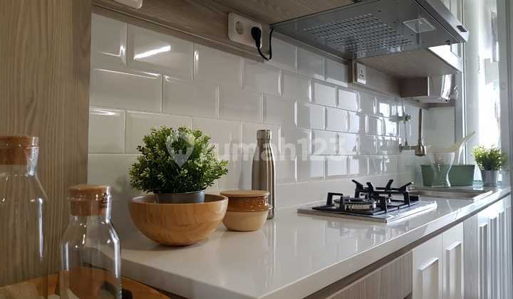 Dijual Apartemen GREEN LAKE 2BR Siap Huni Full Furnish 