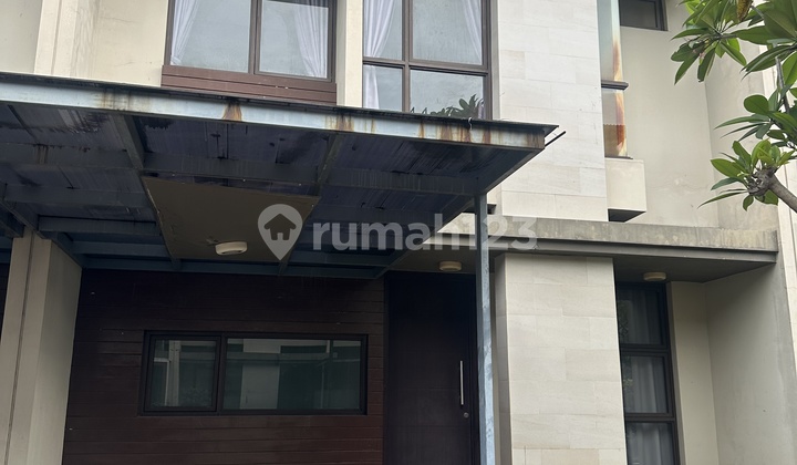 Rumah Sewa Vanya Park Bsd Serpong Semi Furnished Bagus 1