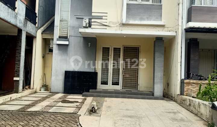 Dijual Rumah Siap Huni di Komplek Neo Catalonia