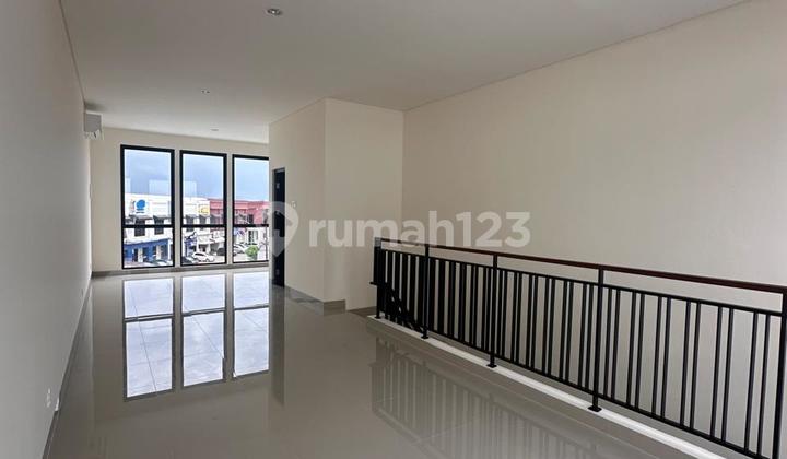 For Rent Hudson Shop House 2 Facades Ready to Use Strategic Location For Rent Hudson Shop House 2 Facades Ready to Use Strategic Location