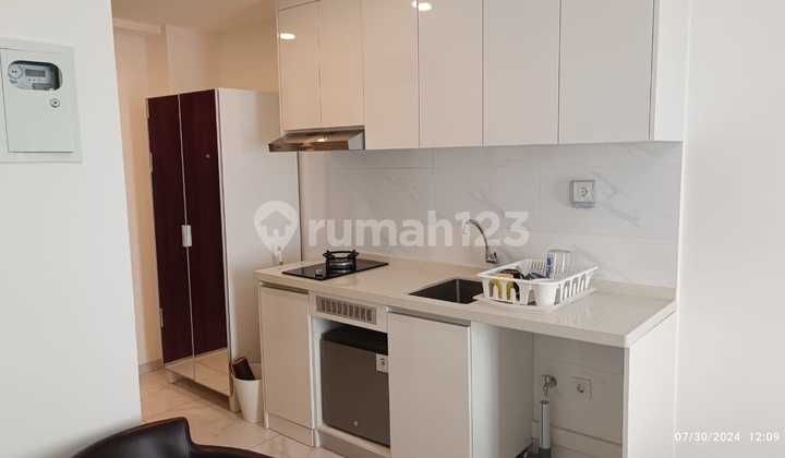 For Rent Fully Furnished Ready-to-Occupy Apartment in Alam Sutera For Rent Fully Furnished Ready-to-Occupy Apartment in Alam Sutera
