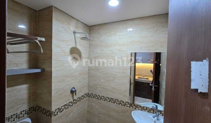 Termasuk IPL Apartemen B Residence BSD Tower Lotus Termasuk IPL Apartemen B Residence BSD Tower Lotus