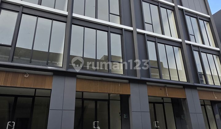 Ruko Gandeng Baru 3 Lantai di Hampton Avenue Gading Serpong Ruko Gandeng Baru 3 Lantai di Hampton Avenue Gading Serpong