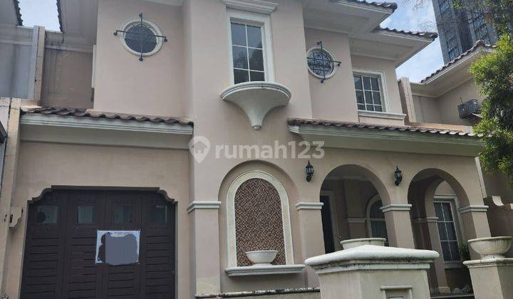 Disewakan Rumah Semi Furnished di Alam Sutera  1