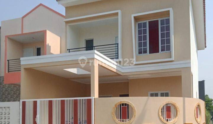 RUMAH BANGUNAN BARU DAN MODERN DENGAN  2 Lantai DI BANJAR WIJAY 1