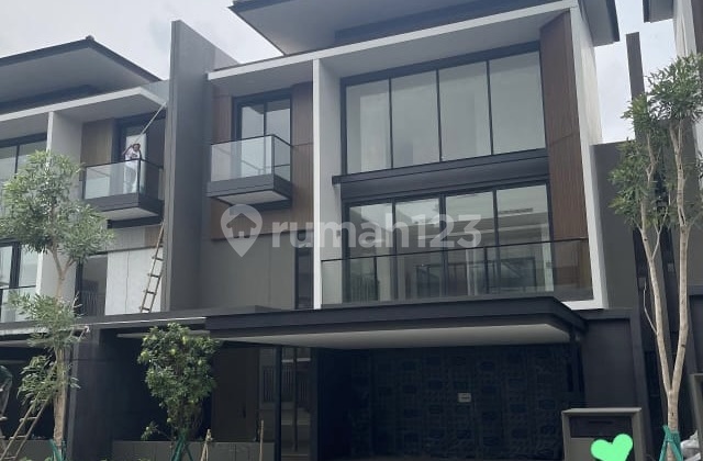 Navapark Laurel The Most Comfortable Elite Residence with Great Price, Spacious, Nice House