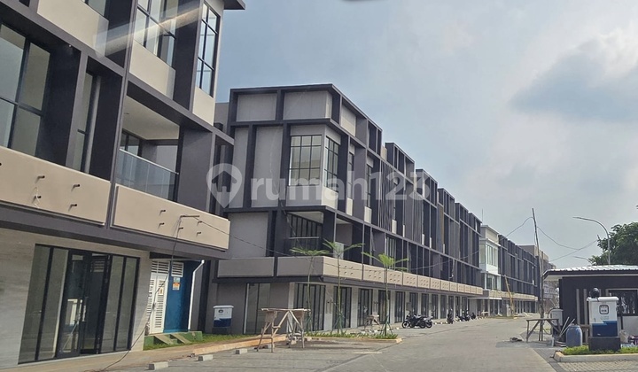 Ruko Baru Di Enchante Hook Bagus Untuk Usaha Dan Kantor