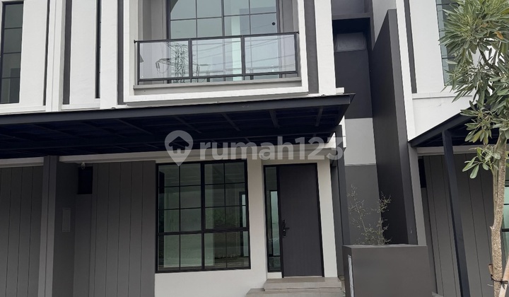 For Sale Beautiful House In Welton Hiera Cluster Bsd City Hot Unit