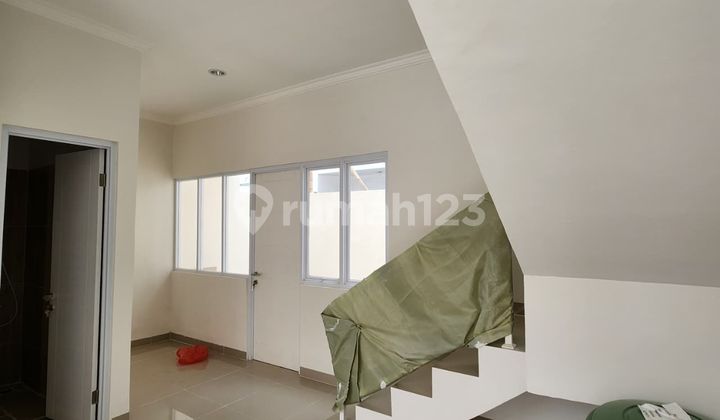House In Prima Harapan Regency Located Beside Summarecon Mall Bekasi 2