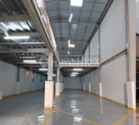 Gudang Industri di Kalideres Jakarta Barat Masuk Kontainer dan Office