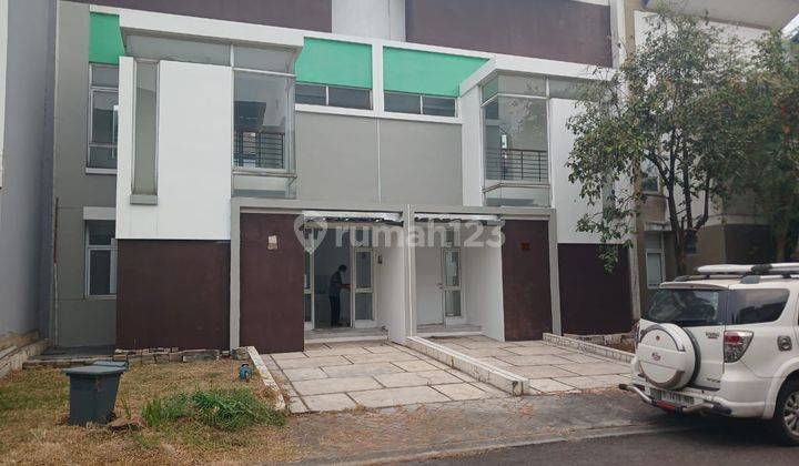 Rumah Sewa Sudah Rapih Semi Furnish Di The Icon 2 Lantai 1