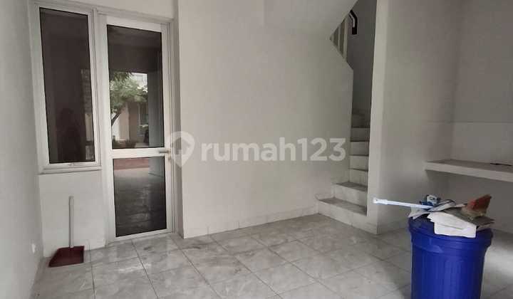 Milano Village House, Centrally Located in Gading Serpong and BSD City, Strategic, Nice Unit, Suitable for New Families. 2