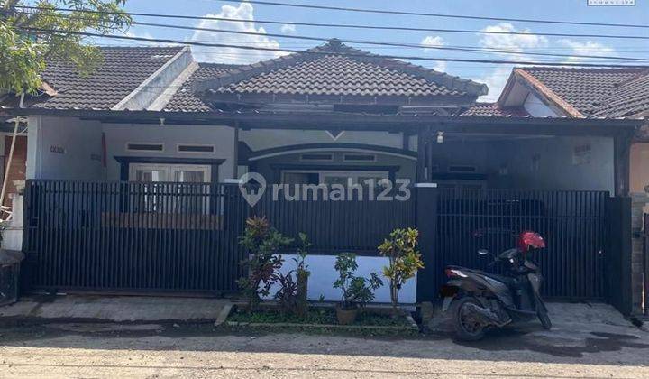 Rumah Terawat Siap Huni Dekat Summarecon Gedebage Bandung

 1