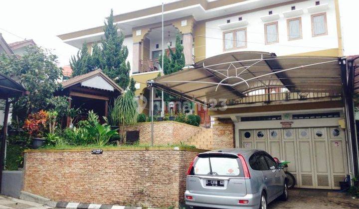 Rumah Bagus 2 Lantai di Komplek Elite Tamansari Bukit Bandung 1