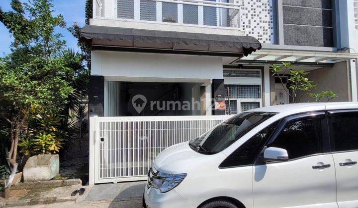 Rumah Hook 2 Lantai Bagus Siap Huni di Kinagara Regency 1