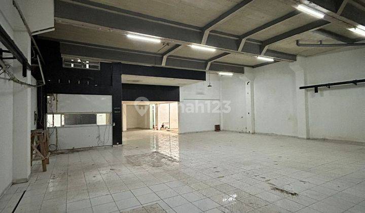 Disewakan Ruko 2,5 Lantai Di Jl. Karapitan Kota Bandung 2