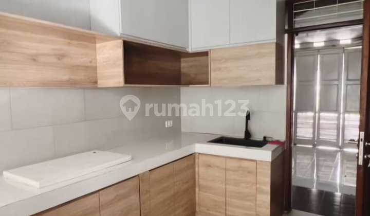 (26) For Sale: 2-Story Move-In Ready House in Taman Mutiara Complex, Cimahi City 2