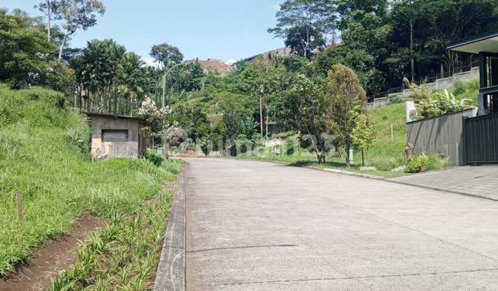 [88] Land for Sale in Setra Duta