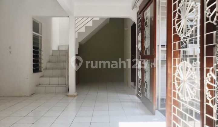 (26)Dijual Rumah 2 Lantai Siap Pakai Dikomplek Taman Mutiara Kota Cimahi