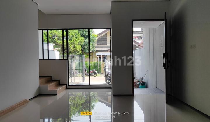 [01] For Sale Luxurious Modern & Ready-to-Live House in Muara Barat Area, Bandung City 2