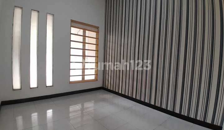 [19]Dijual Rumah/Sewakan di Tki.3 Blok.e 2