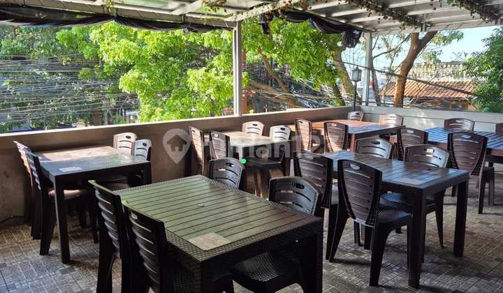 [03]dijual/sewa Rumah/tpt Usaha Sarijadi Raya No:1 Bucthin Cafe [2lantai] Cck Utk Cafe Dijalan Utama 2