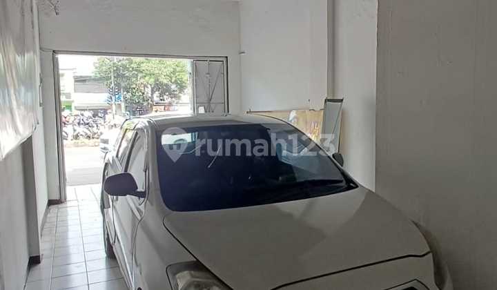 [06]Disewakan Ruko di Kiaracondong Bandung.perempatan Binong [Lokasi Dekat Tsm]
