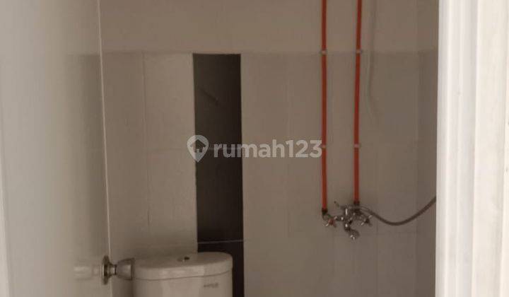 Jual Murah Rumah 2 Lantai Dekat Bandara, Sekat Sekolahan 2