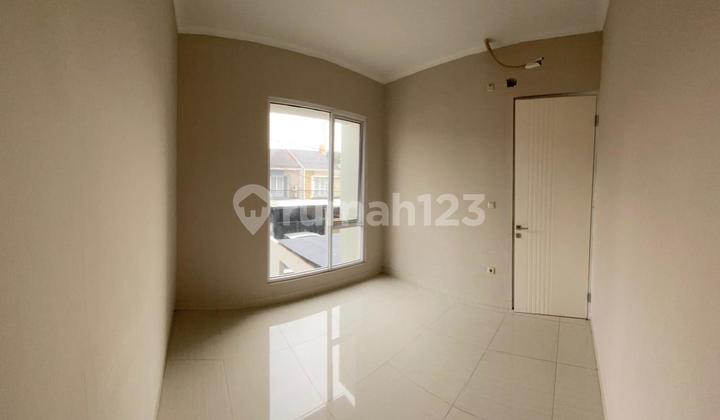 Di Jual Rumah di Duta Garden Beverly Hills 2