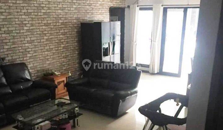 Di Jual Rumah Terawat Dengan Kolam Renang di Sayap Pasteur Bandung 2