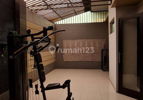 Jual Cepat Rumah Posisi Hook Di Taman Holis Indah, Bandung 1