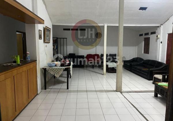 Bangunan lama cocok untuk usaha di jalan Slamet Riyadi, Kartasura Bangunan lama cocok untuk usaha di jalan Slamet Riyadi, Kartasura