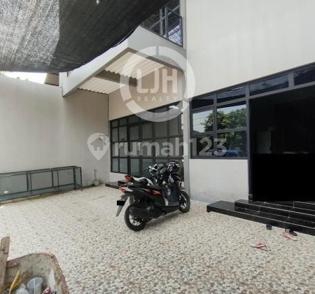 Rumah Mewah Siap Huni dan Strategis di Pondok Indraprasta Rumah Mewah Siap Huni dan Strategis di Pondok Indraprasta